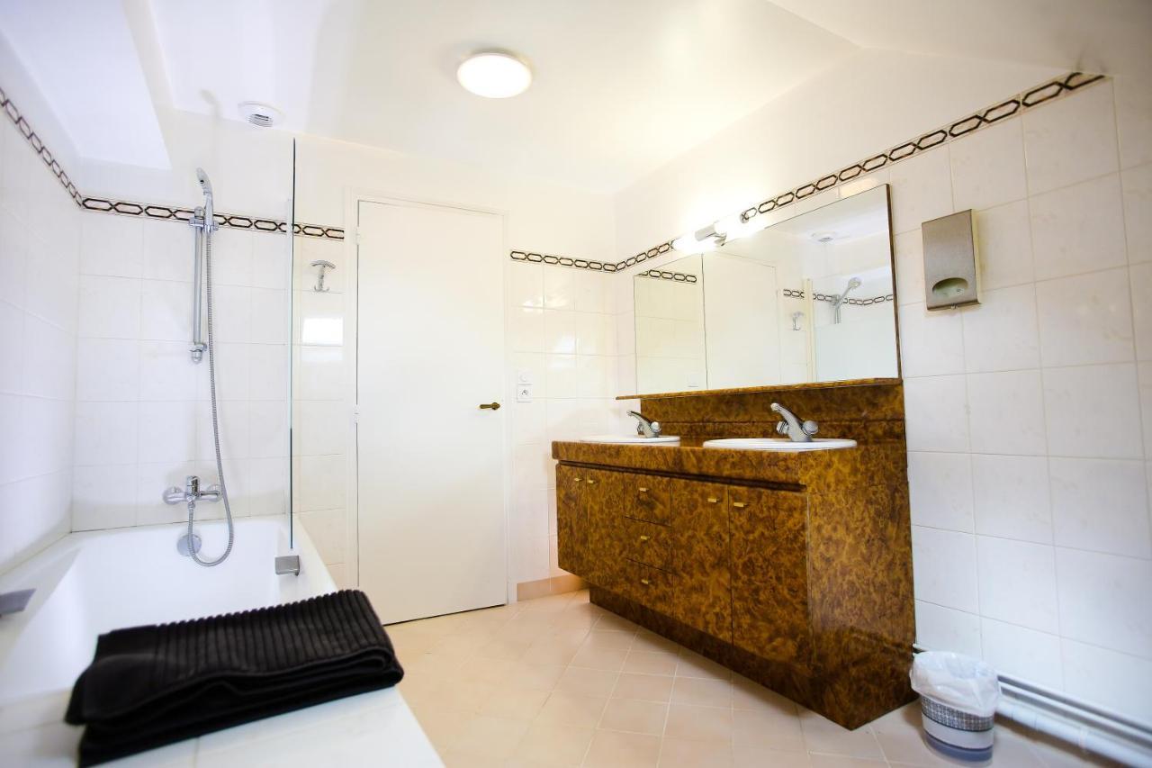 L'Atelier Apartment Saint-Denis-sur-Loire Ngoại thất bức ảnh